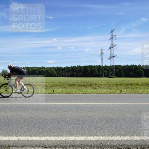 07.09.2025 - 19. Norderstedt Triathlon Michael Burmester http://msf.ph/oto/8857837 07.09.2025 13:02:33 Radfahren 313, 324 meine-sportfotos.de
