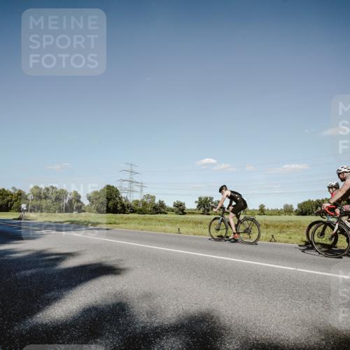 07.09.2025 - 19. Norderstedt Triathlon Michael Burmester http://msf.ph/oto/8857845 07.09.2025 15:35:11 Radfahren 463 meine-sportfotos.de