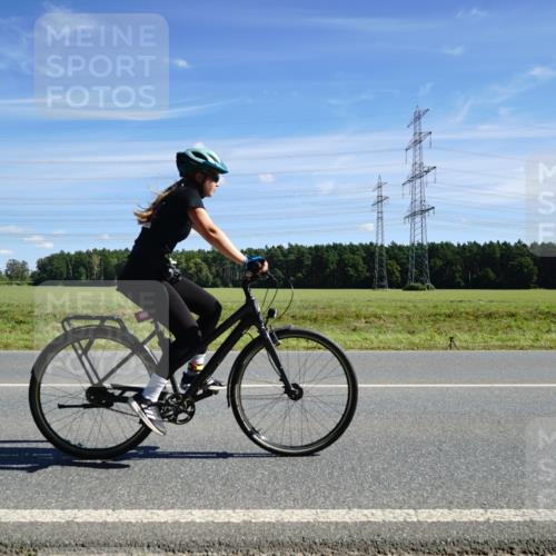 07.09.2025 - 19. Norderstedt Triathlon Michael Burmester http://msf.ph/oto/8857847 07.09.2025 13:02:41 Radfahren 356 meine-sportfotos.de
