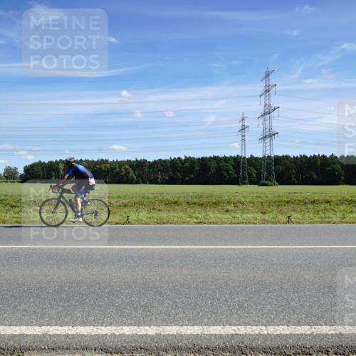 07.09.2025 - 19. Norderstedt Triathlon Michael Burmester http://msf.ph/oto/8857851 07.09.2025 13:02:47 Radfahren 240 meine-sportfotos.de