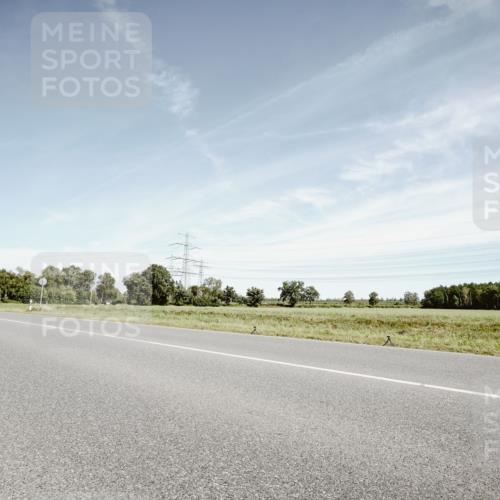 07.09.2025 - 19. Norderstedt Triathlon Michael Burmester http://msf.ph/oto/8857853 07.09.2025 12:28:02 Radfahren 732, 1237, 1376 meine-sportfotos.de