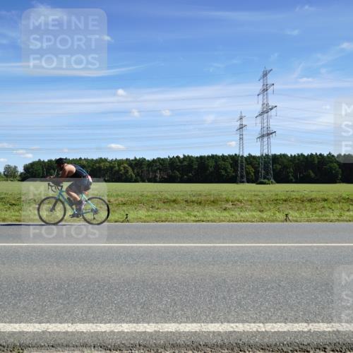 07.09.2025 - 19. Norderstedt Triathlon Michael Burmester http://msf.ph/oto/8857861 07.09.2025 13:02:53 Radfahren 240 meine-sportfotos.de