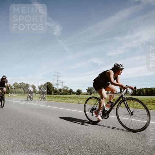 07.09.2025 - 19. Norderstedt Triathlon Michael Burmester http://msf.ph/oto/8857874 07.09.2025 12:28:10 Radfahren 171, 728, 735, 752, 1264 meine-sportfotos.de