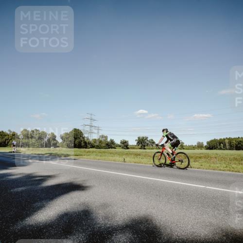 07.09.2025 - 19. Norderstedt Triathlon Michael Burmester http://msf.ph/oto/8857883 07.09.2025 15:35:29 Radfahren 1419 meine-sportfotos.de