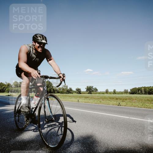 07.09.2025 - 19. Norderstedt Triathlon Michael Burmester http://msf.ph/oto/8857890 07.09.2025 15:35:35 Radfahren 1544 meine-sportfotos.de