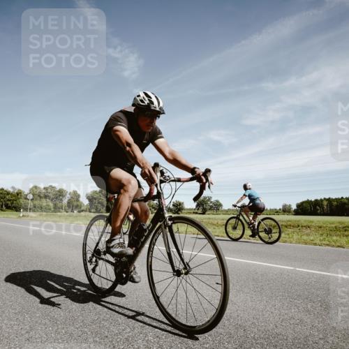 07.09.2025 - 19. Norderstedt Triathlon Michael Burmester http://msf.ph/oto/8857898 07.09.2025 12:28:22 Radfahren 141 meine-sportfotos.de