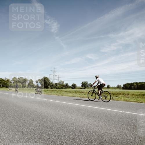 07.09.2025 - 19. Norderstedt Triathlon Michael Burmester http://msf.ph/oto/8857902 07.09.2025 12:28:23 Radfahren 141 meine-sportfotos.de
