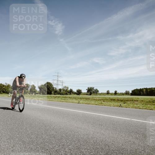 07.09.2025 - 19. Norderstedt Triathlon Michael Burmester http://msf.ph/oto/8857909 07.09.2025 12:28:29 Radfahren 210, 212, 1329 meine-sportfotos.de