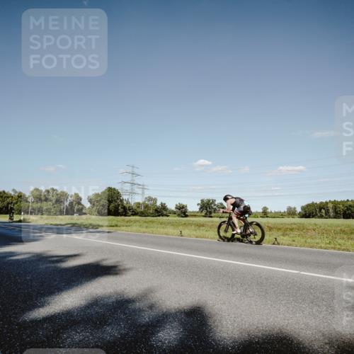 07.09.2025 - 19. Norderstedt Triathlon Michael Burmester http://msf.ph/oto/8857918 07.09.2025 15:35:47 Radfahren 466 meine-sportfotos.de