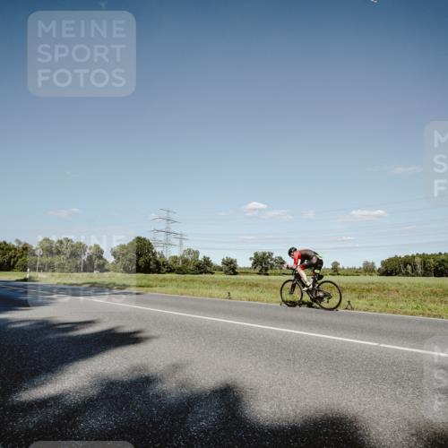 07.09.2025 - 19. Norderstedt Triathlon Michael Burmester http://msf.ph/oto/8857921 07.09.2025 15:35:52 Radfahren 1516 meine-sportfotos.de