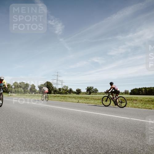 07.09.2025 - 19. Norderstedt Triathlon Michael Burmester http://msf.ph/oto/8857923 07.09.2025 12:28:31 Radfahren 210, 212, 696, 780, 858, 1329 meine-sportfotos.de