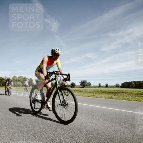 07.09.2025 - 19. Norderstedt Triathlon Michael Burmester http://msf.ph/oto/8857926 07.09.2025 12:28:32 Radfahren 210, 212, 262, 696, 780, 858, 1214, 1329 meine-sportfotos.de