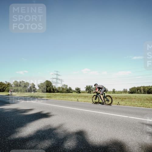07.09.2025 - 19. Norderstedt Triathlon Michael Burmester http://msf.ph/oto/8857928 07.09.2025 15:35:54 Radfahren 387, 1516 meine-sportfotos.de