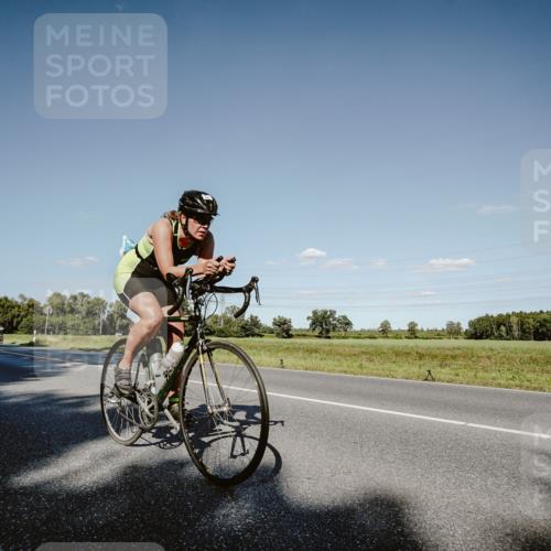 07.09.2025 - 19. Norderstedt Triathlon Michael Burmester http://msf.ph/oto/8857931 07.09.2025 15:35:57 Radfahren 387, 1472, 1516 meine-sportfotos.de