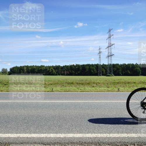 07.09.2025 - 19. Norderstedt Triathlon Michael Burmester http://msf.ph/oto/8857936 07.09.2025 13:03:52 Radfahren 277, 698 meine-sportfotos.de
