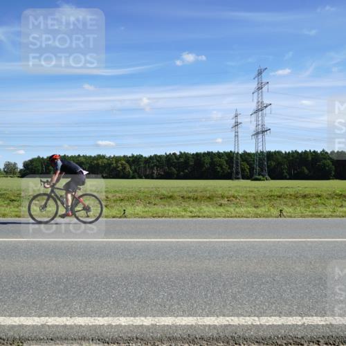 07.09.2025 - 19. Norderstedt Triathlon Michael Burmester http://msf.ph/oto/8857941 07.09.2025 13:03:55 Radfahren 277, 317, 698 meine-sportfotos.de