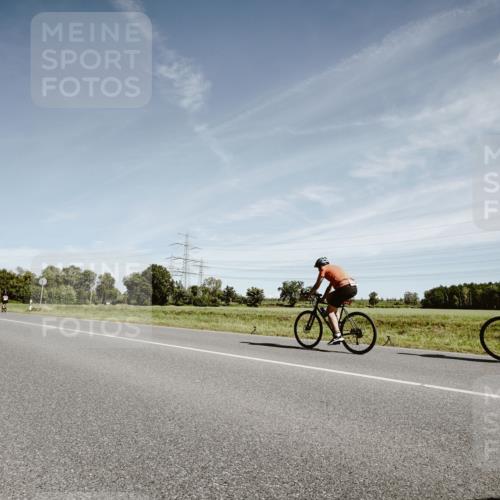 07.09.2025 - 19. Norderstedt Triathlon Michael Burmester http://msf.ph/oto/8857950 07.09.2025 12:28:36 Radfahren 262, 696, 780, 858, 1213, 1214 meine-sportfotos.de