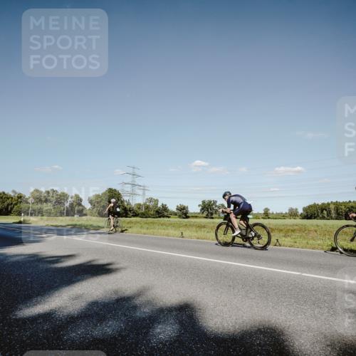 07.09.2025 - 19. Norderstedt Triathlon Michael Burmester http://msf.ph/oto/8857956 07.09.2025 15:36:09 Radfahren 1407, 1473 meine-sportfotos.de
