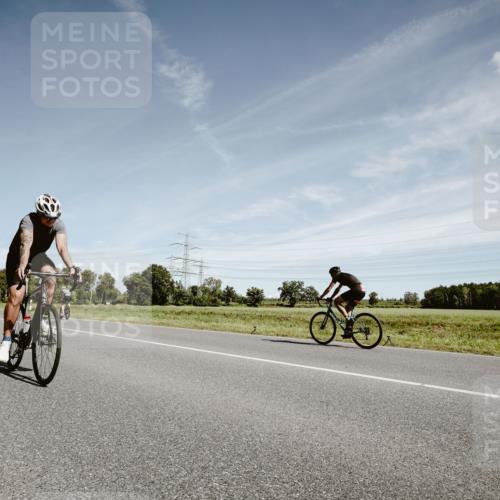 07.09.2025 - 19. Norderstedt Triathlon Michael Burmester http://msf.ph/oto/8857961 07.09.2025 12:28:40 Radfahren 217, 776 meine-sportfotos.de