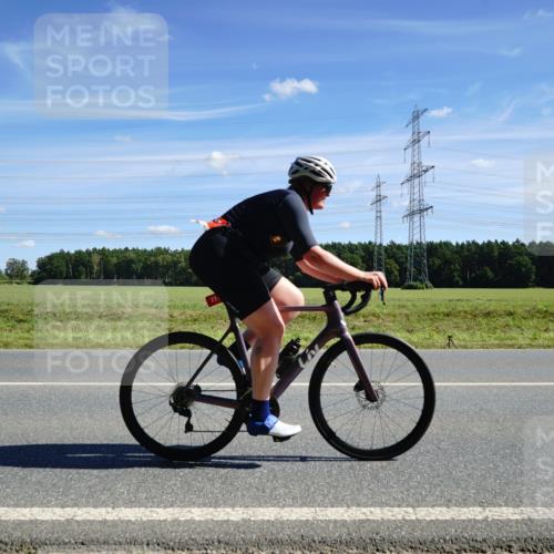 07.09.2025 - 19. Norderstedt Triathlon Michael Burmester http://msf.ph/oto/8857964 07.09.2025 13:04:18 Radfahren 211, 723, 747 meine-sportfotos.de