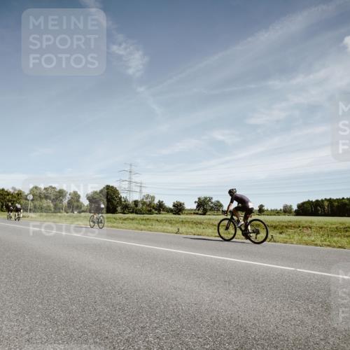 07.09.2025 - 19. Norderstedt Triathlon Michael Burmester http://msf.ph/oto/8857965 07.09.2025 12:28:41 Radfahren 217, 776 meine-sportfotos.de