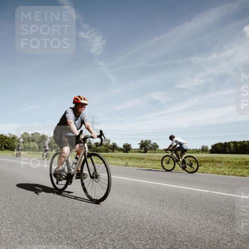 07.09.2025 - 19. Norderstedt Triathlon Michael Burmester http://msf.ph/oto/8857968 07.09.2025 12:28:42 Radfahren 217, 776 meine-sportfotos.de