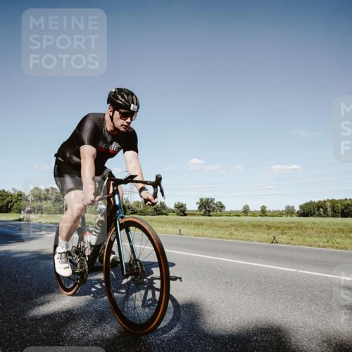 07.09.2025 - 19. Norderstedt Triathlon Michael Burmester http://msf.ph/oto/8857970 07.09.2025 15:36:14 Radfahren 381, 1473 meine-sportfotos.de