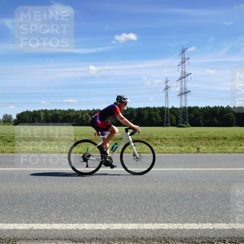 07.09.2025 - 19. Norderstedt Triathlon Michael Burmester http://msf.ph/oto/8857978 07.09.2025 13:04:29 Radfahren 329, 855, 1362 meine-sportfotos.de