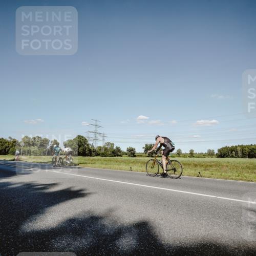 07.09.2025 - 19. Norderstedt Triathlon Michael Burmester http://msf.ph/oto/8857980 07.09.2025 15:36:16 Radfahren 381, 935, 1484 meine-sportfotos.de