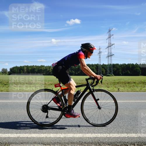 07.09.2025 - 19. Norderstedt Triathlon Michael Burmester http://msf.ph/oto/8858003 07.09.2025 13:04:38 Radfahren 799, 853 meine-sportfotos.de