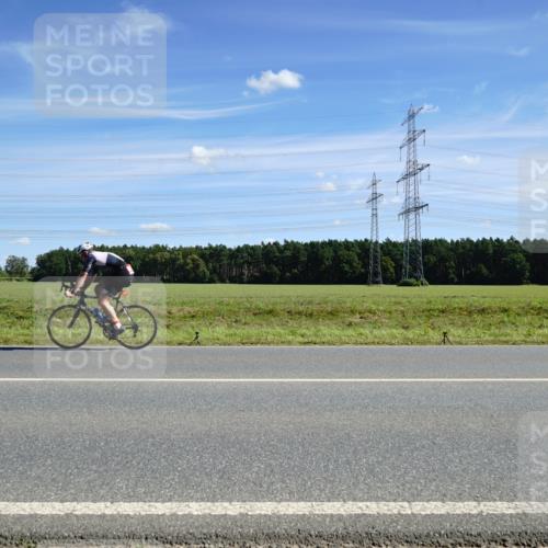 07.09.2025 - 19. Norderstedt Triathlon Michael Burmester http://msf.ph/oto/8858008 07.09.2025 13:04:40 Radfahren 799 meine-sportfotos.de