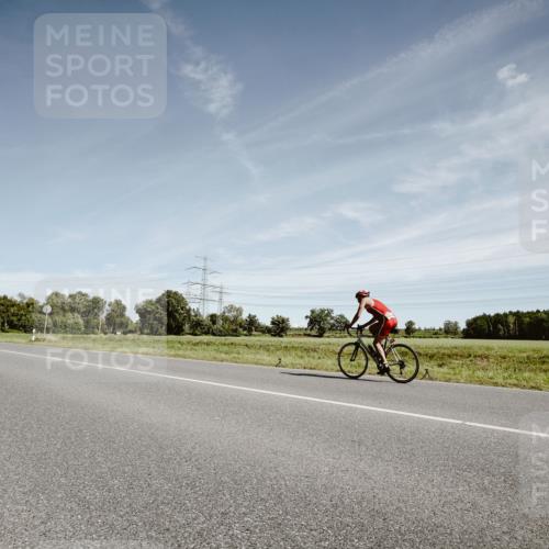07.09.2025 - 19. Norderstedt Triathlon Michael Burmester http://msf.ph/oto/8858009 07.09.2025 12:29:03 Radfahren 851, 1345 meine-sportfotos.de