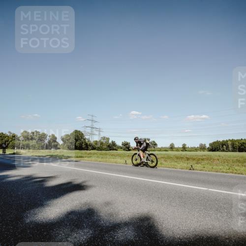 07.09.2025 - 19. Norderstedt Triathlon Michael Burmester http://msf.ph/oto/8858018 07.09.2025 15:36:28 Radfahren 372, 1418, 1538 meine-sportfotos.de