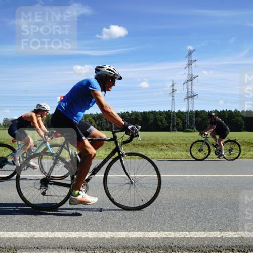 07.09.2025 - 19. Norderstedt Triathlon Michael Burmester http://msf.ph/oto/8858045 07.09.2025 13:05:23 Radfahren 304, 1389 meine-sportfotos.de