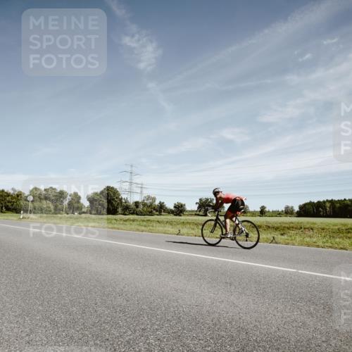07.09.2025 - 19. Norderstedt Triathlon Michael Burmester http://msf.ph/oto/8858054 07.09.2025 12:29:28 Radfahren 1260 meine-sportfotos.de