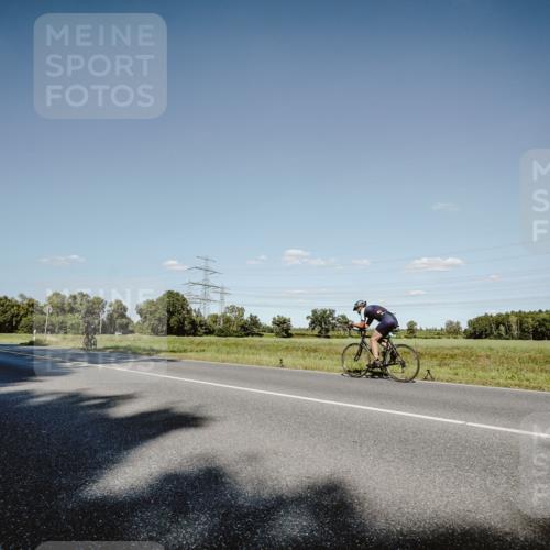 07.09.2025 - 19. Norderstedt Triathlon Michael Burmester http://msf.ph/oto/8858063 07.09.2025 15:36:46 Radfahren 425, 1453 meine-sportfotos.de