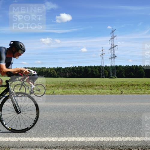 07.09.2025 - 19. Norderstedt Triathlon Michael Burmester http://msf.ph/oto/8858064 07.09.2025 13:05:41 Radfahren 310 meine-sportfotos.de