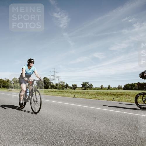 07.09.2025 - 19. Norderstedt Triathlon Michael Burmester http://msf.ph/oto/8858082 07.09.2025 12:29:53 Radfahren 755 meine-sportfotos.de