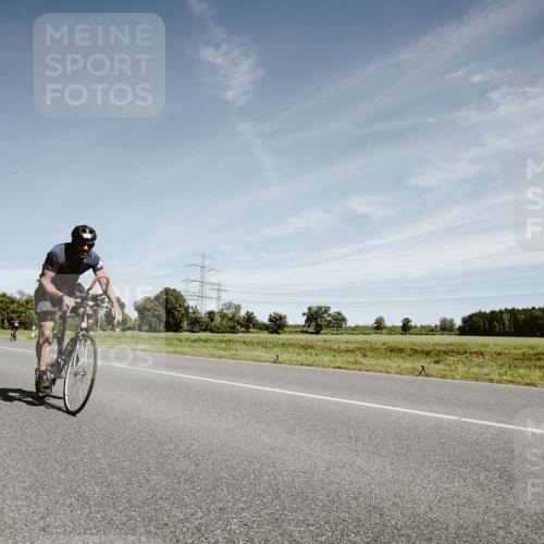 07.09.2025 - 19. Norderstedt Triathlon Michael Burmester http://msf.ph/oto/8858093 07.09.2025 12:29:58 Radfahren 145, 177, 251, 737, 811 meine-sportfotos.de