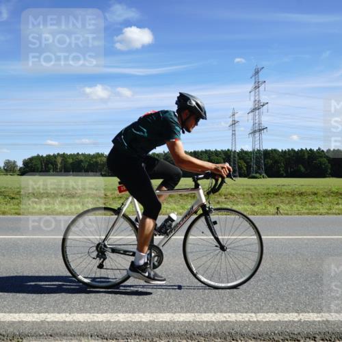 07.09.2025 - 19. Norderstedt Triathlon Michael Burmester http://msf.ph/oto/8858098 07.09.2025 13:06:02 Radfahren 232, 235, 334 meine-sportfotos.de