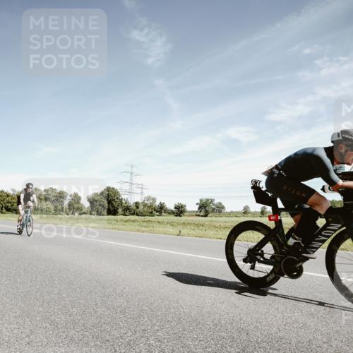 07.09.2025 - 19. Norderstedt Triathlon Michael Burmester http://msf.ph/oto/8858099 07.09.2025 12:30:00 Radfahren 145, 177, 251, 737, 811 meine-sportfotos.de