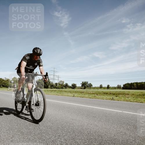 07.09.2025 - 19. Norderstedt Triathlon Michael Burmester http://msf.ph/oto/8858109 07.09.2025 12:30:05 Radfahren 307, 1317 meine-sportfotos.de