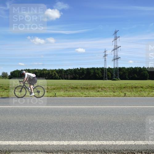 07.09.2025 - 19. Norderstedt Triathlon Michael Burmester http://msf.ph/oto/8858127 07.09.2025 13:06:36 Radfahren 339 meine-sportfotos.de