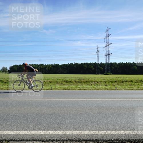 07.09.2025 - 19. Norderstedt Triathlon Michael Burmester http://msf.ph/oto/8858129 07.09.2025 11:27:14 Radfahren 796 meine-sportfotos.de