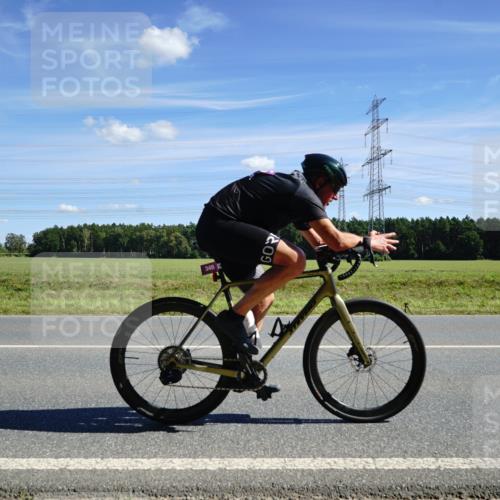 07.09.2025 - 19. Norderstedt Triathlon Michael Burmester http://msf.ph/oto/8858136 07.09.2025 13:06:41 Radfahren 349 meine-sportfotos.de