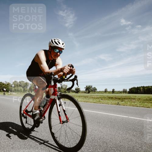 07.09.2025 - 19. Norderstedt Triathlon Michael Burmester http://msf.ph/oto/8858155 07.09.2025 12:30:21 Radfahren 293, 742, 1242, 1307, 1337, 1391 meine-sportfotos.de