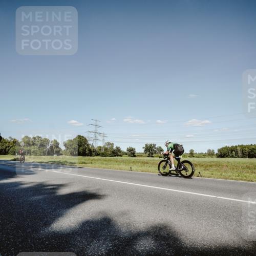07.09.2025 - 19. Norderstedt Triathlon Michael Burmester http://msf.ph/oto/8858171 07.09.2025 15:37:31 Radfahren 1405, 1415, 1476 meine-sportfotos.de