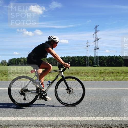 07.09.2025 - 19. Norderstedt Triathlon Michael Burmester http://msf.ph/oto/8858172 07.09.2025 13:07:07 Radfahren 270, 358, 745, 1292 meine-sportfotos.de