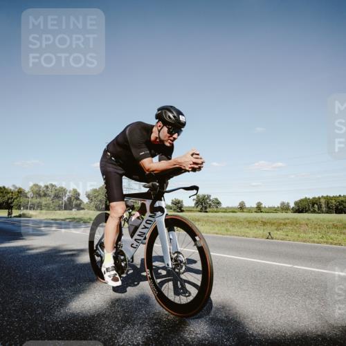 07.09.2025 - 19. Norderstedt Triathlon Michael Burmester http://msf.ph/oto/8858175 07.09.2025 15:37:32 Radfahren 1405, 1415, 1476 meine-sportfotos.de