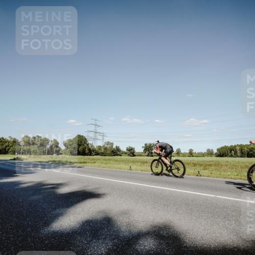 07.09.2025 - 19. Norderstedt Triathlon Michael Burmester http://msf.ph/oto/8858182 07.09.2025 15:37:38 Radfahren 894 meine-sportfotos.de